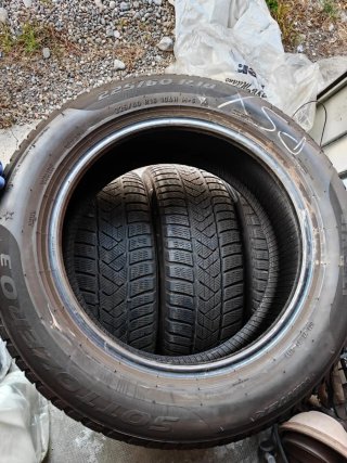 4 Gomme Invernali Pirelli Sottozero 225/60 R18