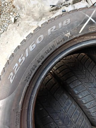4 Gomme Invernali Pirelli Sottozero 225/60 R18