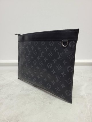 Bolso Louis Vuitton Pochette Discovery Negro/Gris