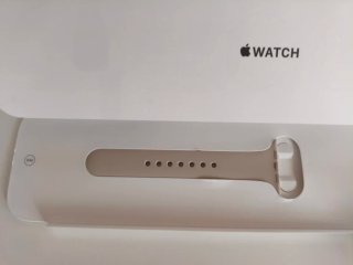 Apple Watch Series 7 45mm Beige/Plata
