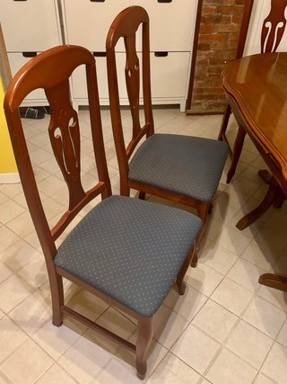Mesa de comedor ovalada y 6 sillas