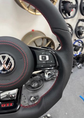 Volante VW Golf GTI Negro/Rojo