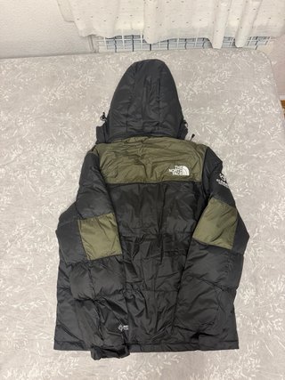 Abrigo The North Face Negro y Verde