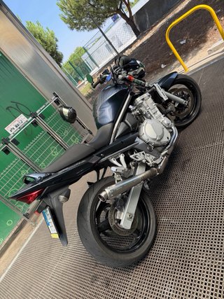 Suzuki Bandit 650 2007 Azul/Plata