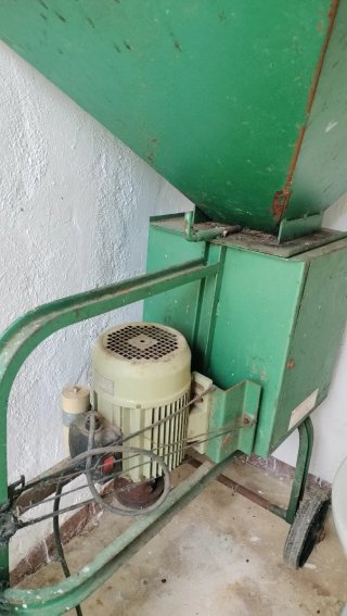 Descapotadora de almendras