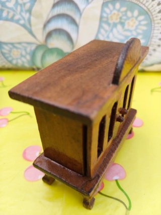 Mobiletto Casa Bambole Legno