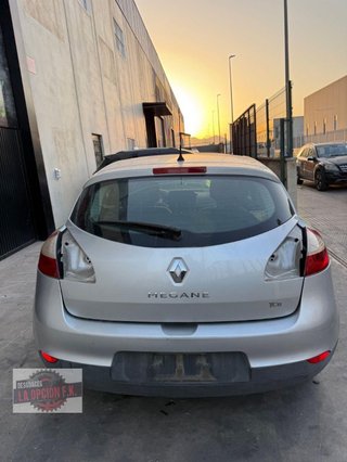 REFUERZO PARAGOLPES TRASERO Renault Megane III Berlina 5P (2008->)