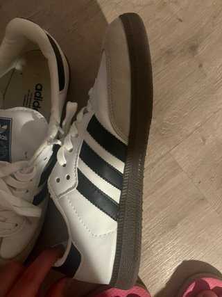 Zapatillas Adidas Samba Beige y Blancas