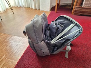 Mochila de maternidad gris. Mochila cama