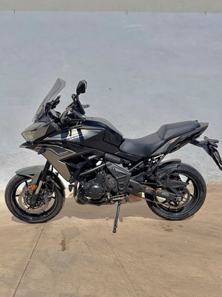 Kawasaki Versys 650 2023 - 24.800 km