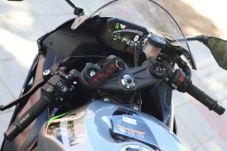 Kawasaki ZX6R 2024 Negra y Verde