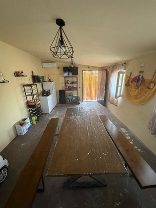 Se vende parcela con piscina