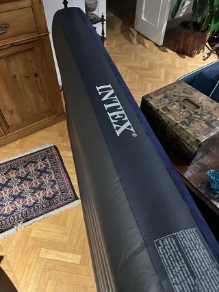 Colchón Hinchable Intex con Bomba Eléctrica