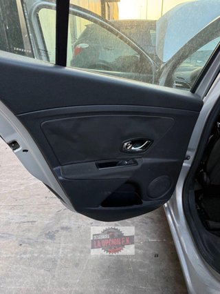 ELEVALUNAS TRASERO IZQUIERDO Renault Megane III Berlina 5P (2008->)