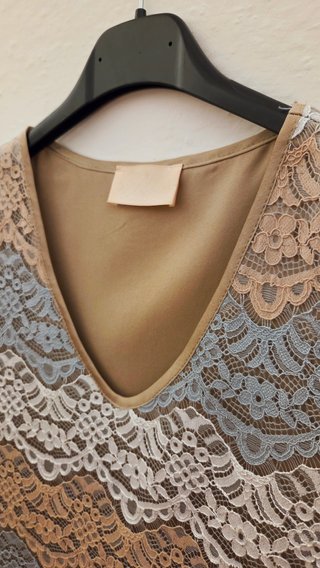Abito donna corto in pizzo a fasce multicolore