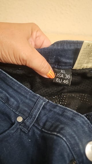 Pantalón vaquero moto A2 Solo 1 uso Rodilleras