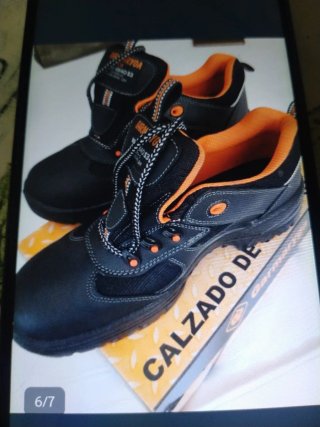 Zapatos de seguridad Garmart negros y naranjas