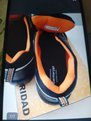 Zapatos de seguridad Garmart negros y naranjas