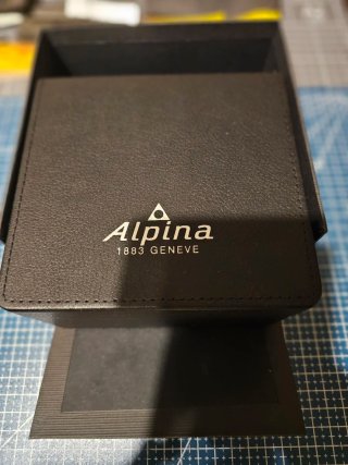 Alpina Alpinerx Alive Titanium Smartwatch