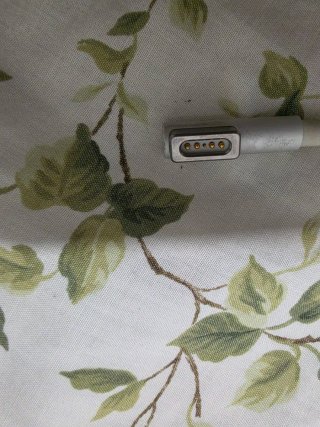 Cargador Original Apple MacBook