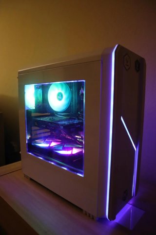 PC Gaming i5-9600K + RX 570 8GB | 16GB RAM