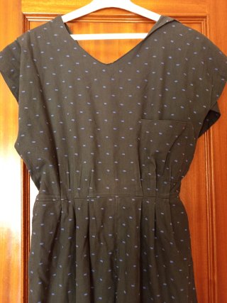 Mono vintage negro con puntos azules
