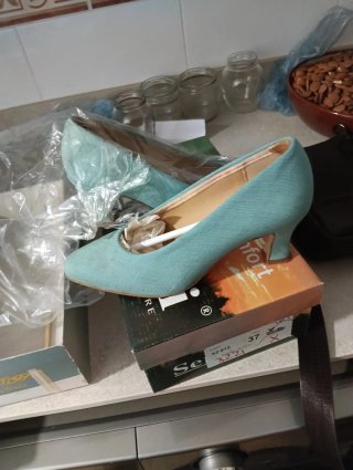 Zapatos de tacón azul marino talla 37