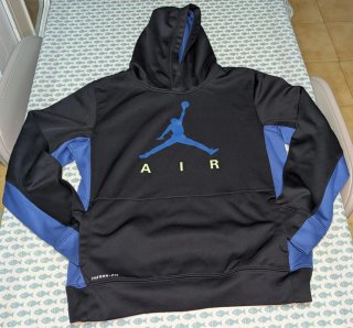Sudadera Jordan AIR Negra y Azul