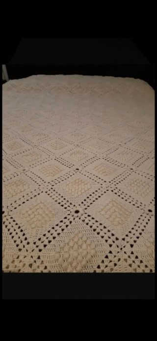 Colcha crochet hecha a mano beige