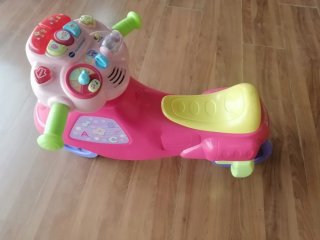 Moto correpasillos musical infantil