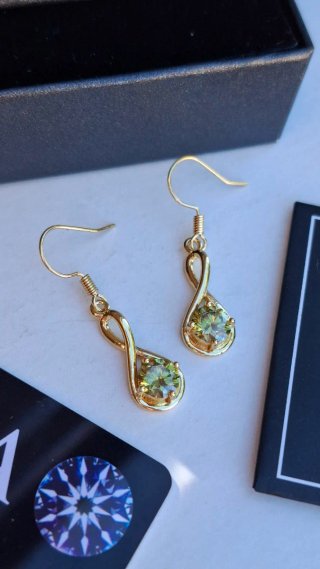 Pendientes Moissanita Verde Oro
