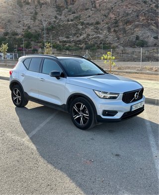 Volvo XC40 2021