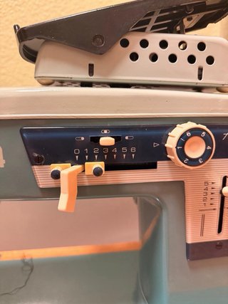 Máquina de coser Alfa