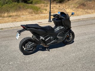 HONDA FORZA 750 2025 AKRA