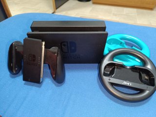 Nintendo Switch Console e Accessori