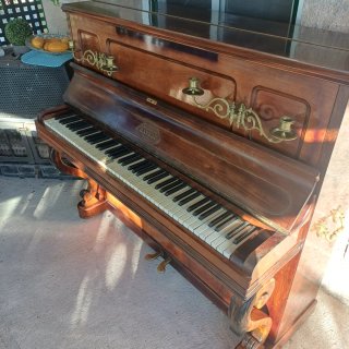 Piano antiguo GAVEAU París