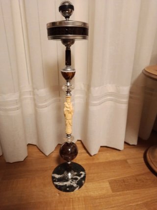 Cenicero antiguo de cristal