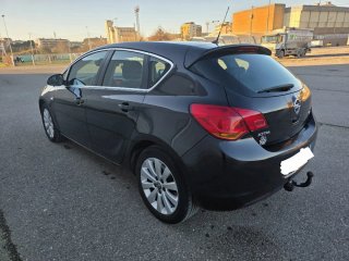 Opel Astra 2010