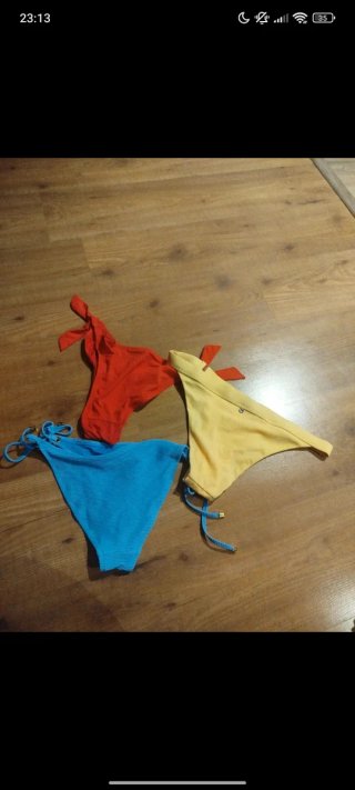 Braguitas de bikini (rojo, azul, amarillo)