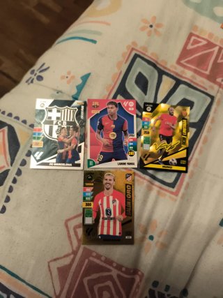 Lote cromos fútbol 23/24 Lamine Yamal Griezmann