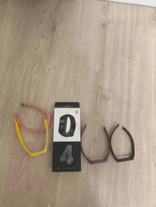 Xiaomi Mi Band 4 con correas