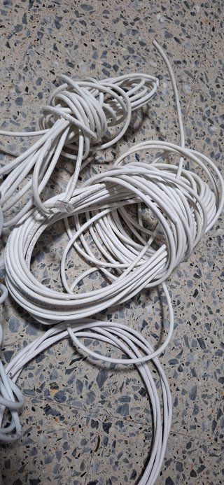 Lote red: cable Ethernet + switch + regleta