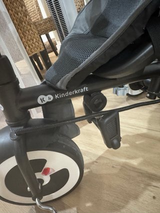 Triciclo infantil con manillar kinderkraft