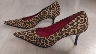 Zapatos de tacón leopardo