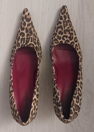 Zapatos de tacón leopardo