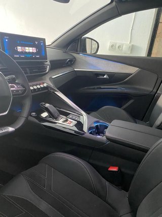 Peugeot 5008 2021