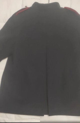 Chaqueta tipo levita militar azul marino