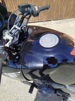 Honda CBF 600 Negra ITV en vigor y lista para roda