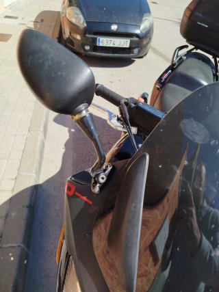 Honda CBF 600 Negra ITV en vigor y lista para roda