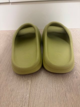 Yeezy Slides Resina Talla 42 Verde Oliva
